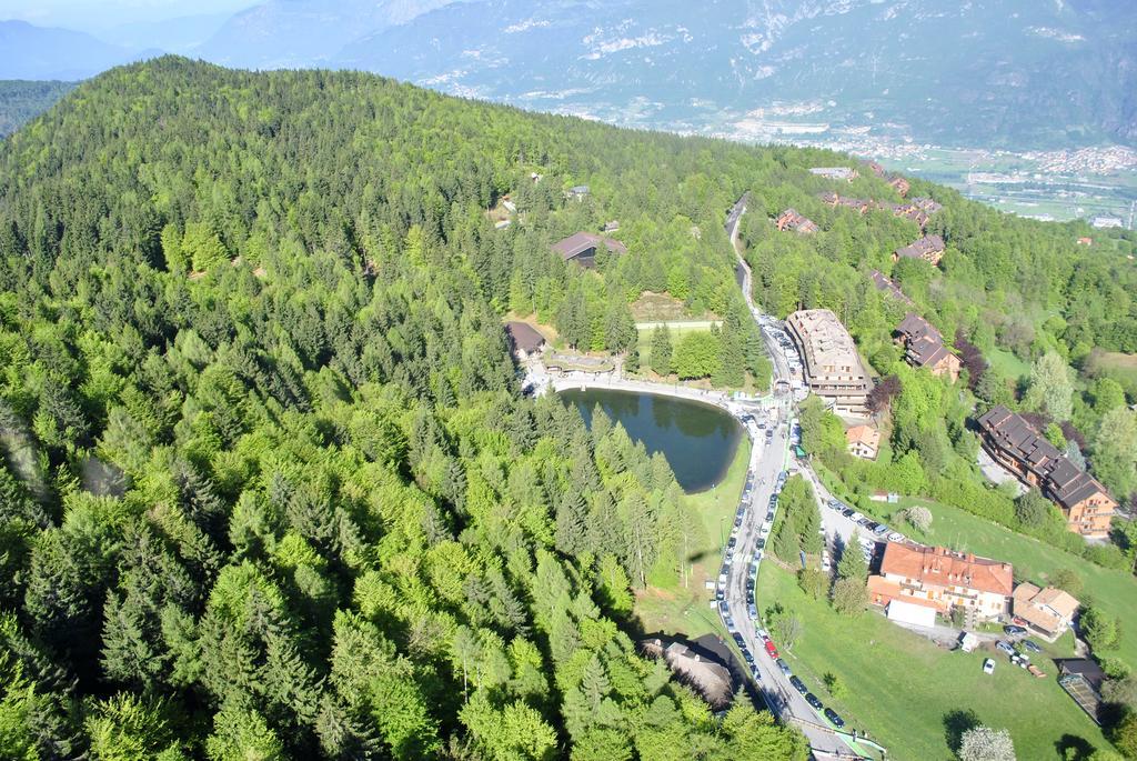 Albergo Legazzuolo Montecampione Artogne المظهر الخارجي الصورة